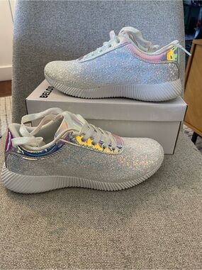 Sparkly iridescent sneakers - White - Belos size 8